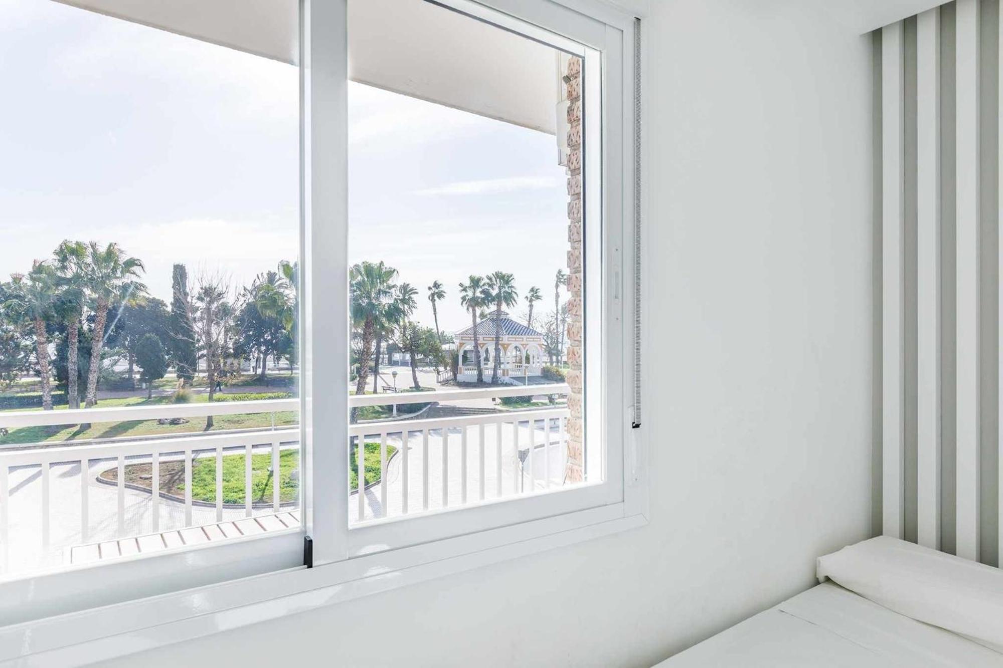 Appartamento A&N Seafront Torre del Mar Esterno foto